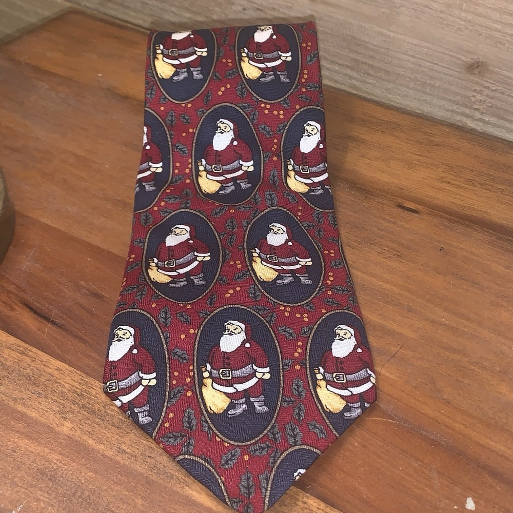 Classic Vintage Hunters Bay Tie Santa Christmas‎ Holly Toys 100% Silk Red USA